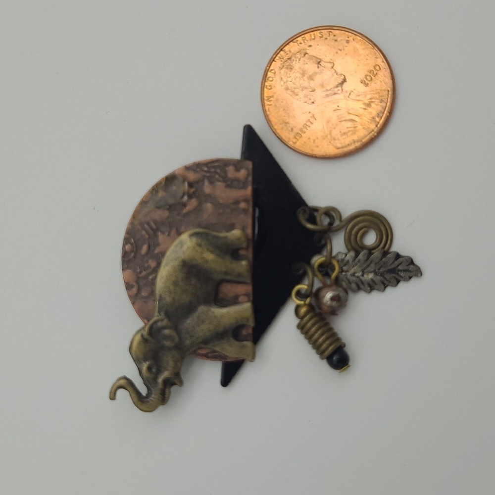 Bundle Lot of 5 Elephant Brooches Necklace Jewelry Vintage Goldtone & Silvertone - Picture 12 of 13